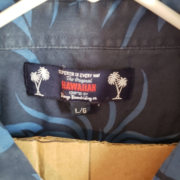 Hawaiian button up shirt - Picture 3 of 4